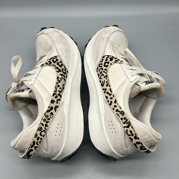 Nike // Waffle Debut Sneaker White leopard Print Sz 10 - Picture 6 of 8